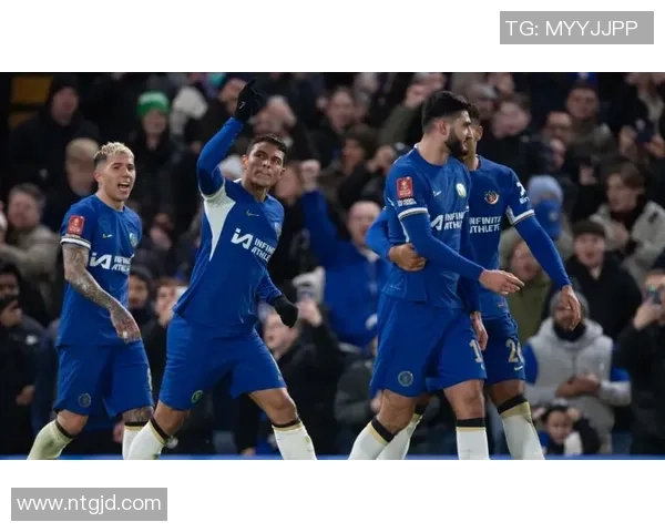 英超联赛第30轮切尔西主场迎战狼队全力争胜展现实力